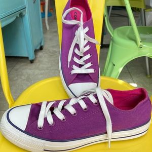 VGUC Womens Purple Low Top Converse 10